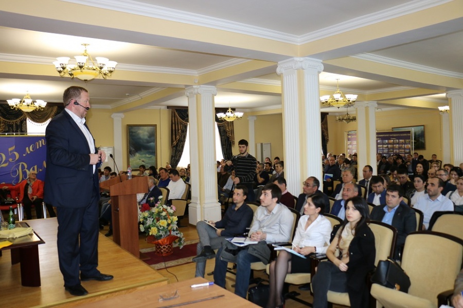 В рамках реализации поручений Главы республики в Дагестанском государственном университете народного хозяйства организован семинар «Управление проектами»
