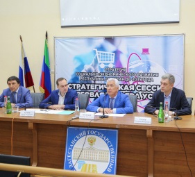 Врио главы Дагестана Владимир Васильев отметил, что люди должны быть готовы к напряженной работе