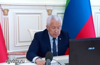 Глава Дагестана Владимир Васильев дал интервью по ситуации с коронавирусной инфекцией в регионе.