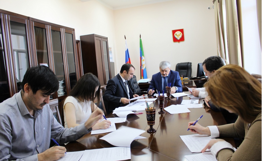Второй этап конкурса на замещение вакантной должности государственной гражданской службы Республики Дагестан прошел в Комитете по государственным закупкам РД